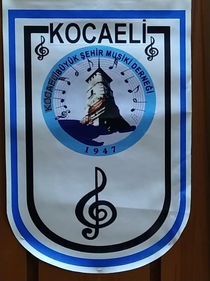 Kocaeli Büyükşehir Musiki Derneği logosu
